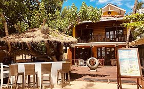 Thaproban Beach House